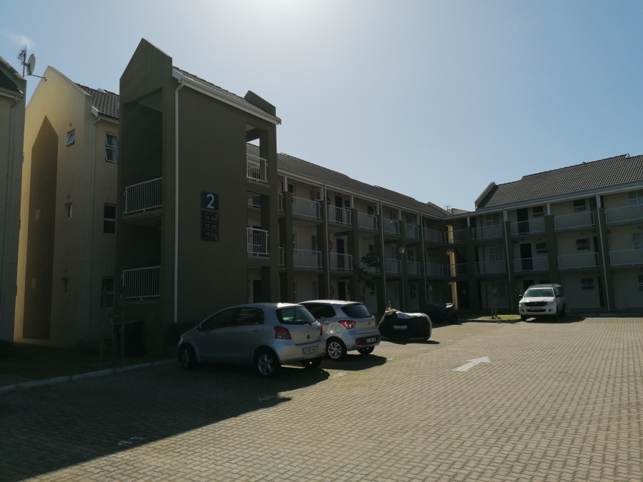 To Let 2 Bedroom Property for Rent in Buh Rein Estate Western Cape